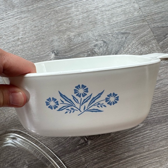 Vintage Corning Ware Cornflower Dishes - Picture 4 of 8